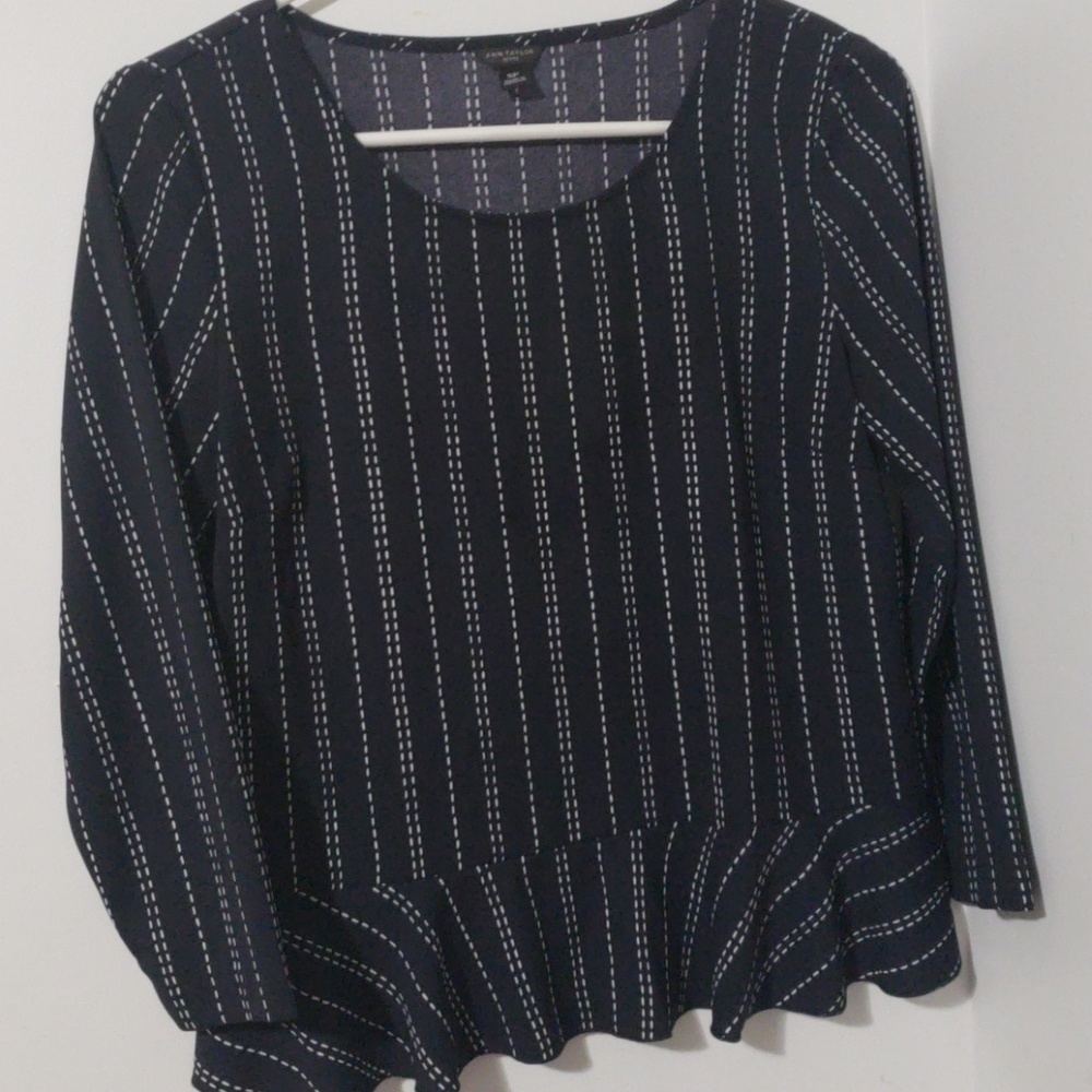 Black-and-white blouse small petite